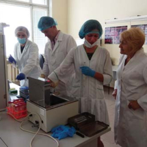 immunology-wokers-in-work